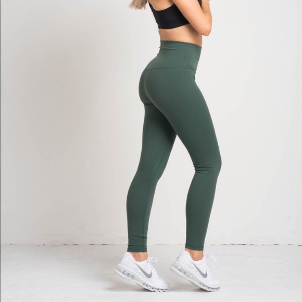 [Flexxfit] High Waisted Workout Leggings Pin